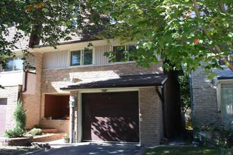 81 Poplar Cres, Condo with 4 bedrooms, 2 bathrooms and 2 parking in Aurora ON | Image 1