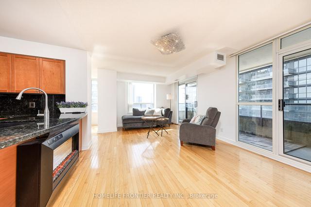 3610 - 23 Hollywood Ave, Condo with 2 bedrooms, 2 bathrooms and 1 parking in Toronto ON | Image 12