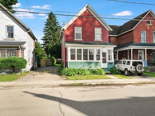 143 Pearl Street W, House detached with 3 bedrooms, 2 bathrooms and 2 parking in Brockville ON | Image 1