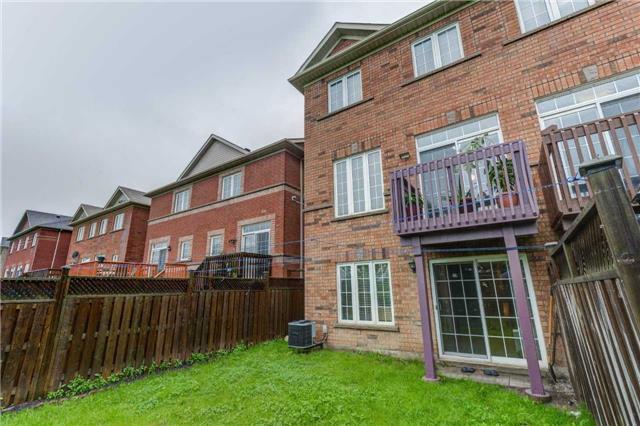 106 Calm Waters Cres, House semidetached with 3 bedrooms, 4 bathrooms and 2 parking in Brampton ON | Image 14