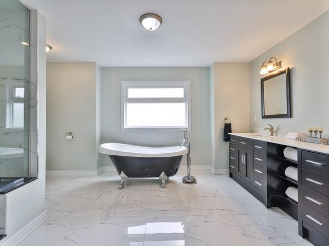 179 Kennard Ave, House detached with 3 bedrooms, 5 bathrooms and 8 parking in Toronto ON | Image 16