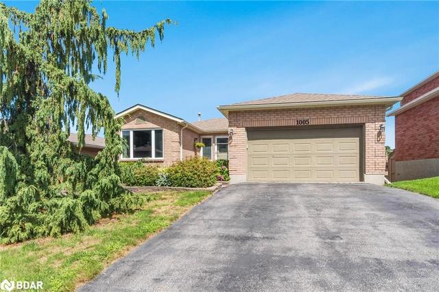 1005 Dina Crescent, House detached with 4 bedrooms, 2 bathrooms and 6 parking in Midland ON | Image 1