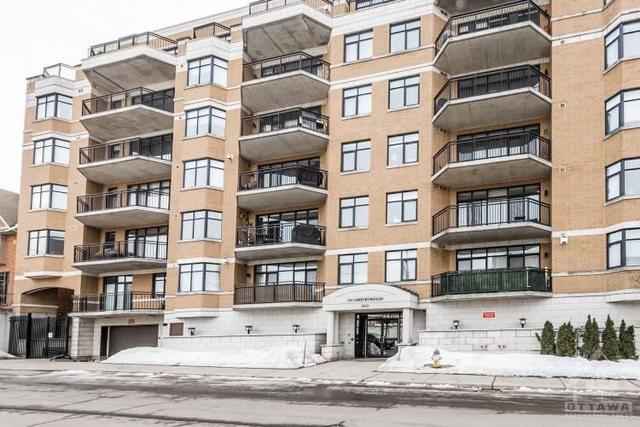 301 - 260 Besserer Street, Condo with 2 bedrooms, 1 bathrooms and 2 parking in Ottawa ON | Image 1