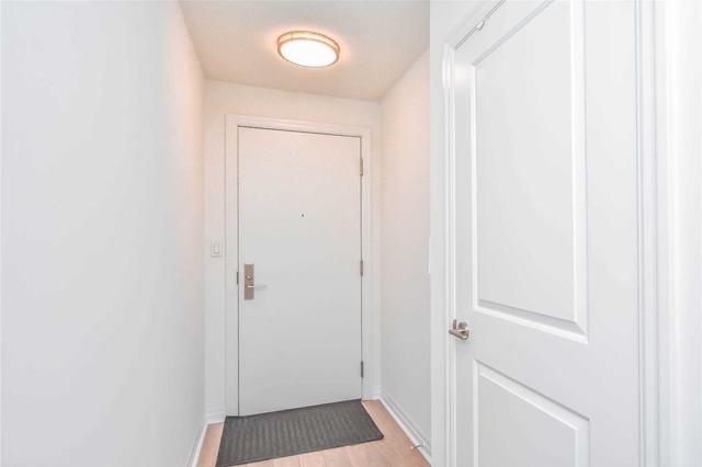 3604 - 2015 Sheppard Ave, Condo with 1 bedrooms, 1 bathrooms and 1 parking in Toronto ON | Image 12