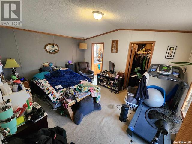 305 5th Avenue, Home with 3 bedrooms, 2 bathrooms and null parking in Caronport SK | Image 20