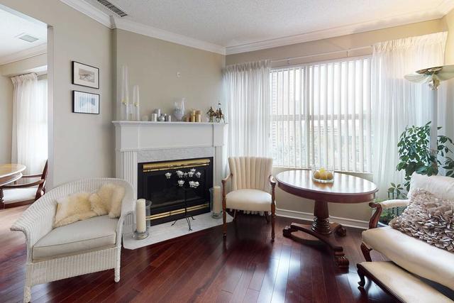 804 - 18 Concorde Pl, Condo with 2 bedrooms, 2 bathrooms and 1 parking in Toronto ON | Image 27