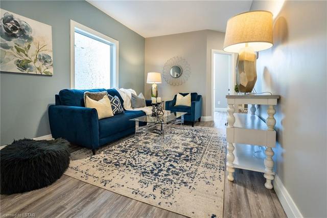 198 Simcoe Street, House detached with 3 bedrooms, 2 bathrooms and null parking in London ON | Image 10