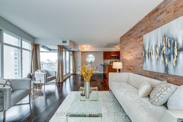 911 - 2181 Yonge St, Condo with 2 bedrooms, 2 bathrooms and 1 parking in Toronto ON | Image 10