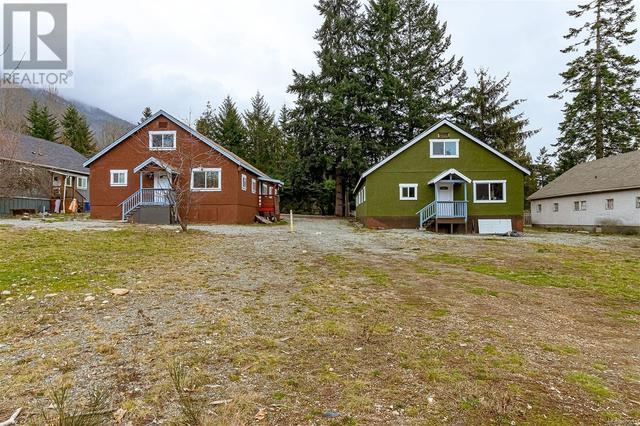 220 Macdonald Rd, Home with 12 bedrooms, 6 bathrooms and 4 parking in Lake Cowichan BC | Image 24
