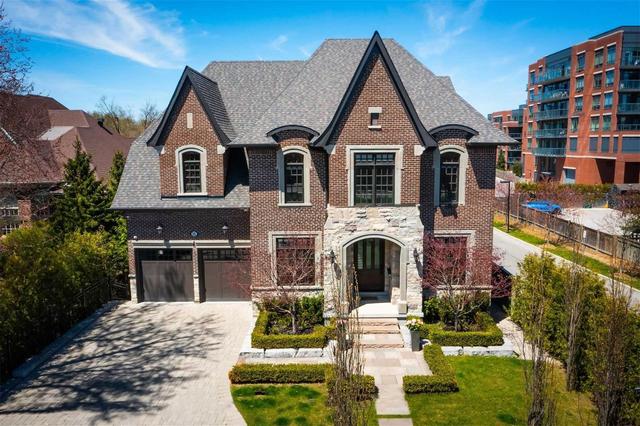 16 Arnold Ave, House detached with 5 bedrooms, 8 bathrooms and 10 parking in Vaughan ON | Card Image