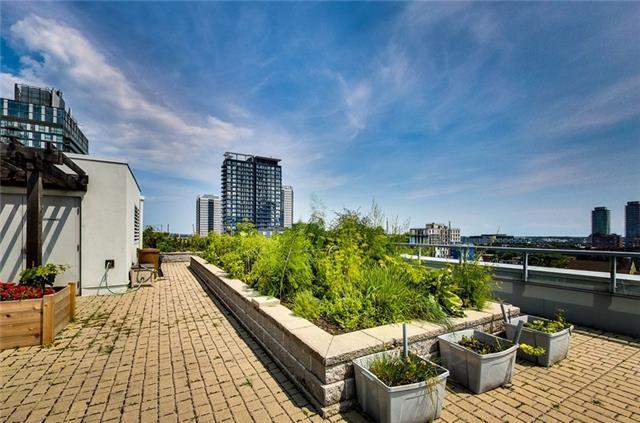 1001 - 25 Cole St, Condo with 2 bedrooms, 2 bathrooms and 1 parking in Toronto ON | Image 12