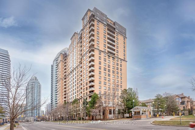 1008 - 18 Sommerset Way, Condo with 1 bedrooms, 1 bathrooms and 1 parking in Toronto ON | Image 1