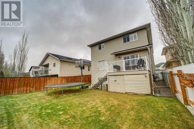 18 Sarcee Place W, House detached with 5 bedrooms, 3 bathrooms and 4 parking in Lethbridge AB | Image 47