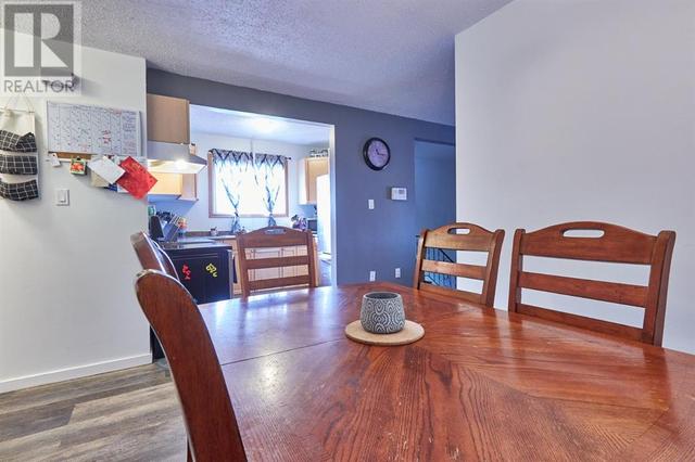 1683 4 Avenue Ne, Home with 3 bedrooms, 2 bathrooms and 1 parking in Medicine Hat AB | Image 10