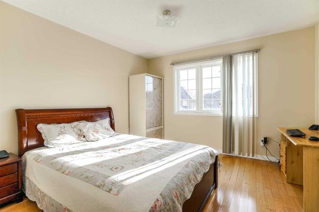 Upper - 23 Trasure Dr, House detached with 4 bedrooms, 3 bathrooms and 3 parking in Brampton ON | Image 17