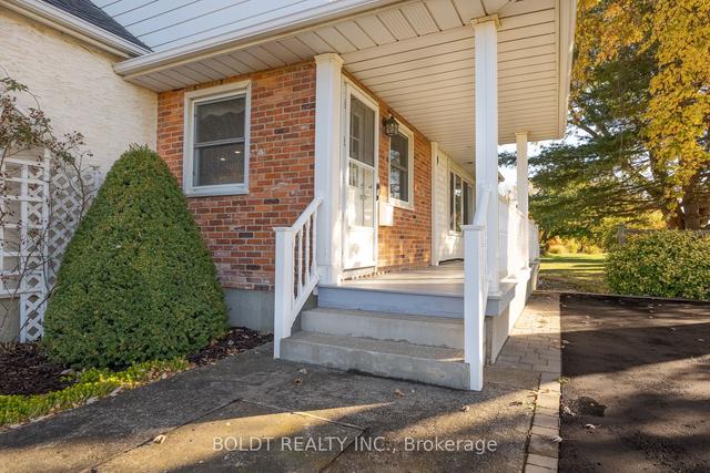 1602 Third Louth St, House detached with 4 bedrooms, 1 bathrooms and 7 parking in St. Catharines ON | Image 23