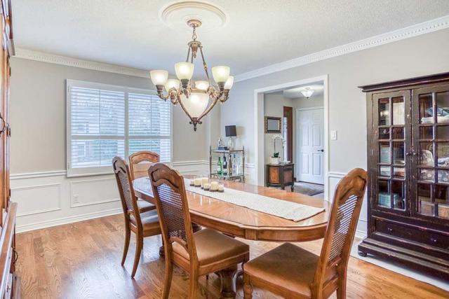 1745 Kerns Rd, House detached with 4 bedrooms, 3 bathrooms and 6 parking in Burlington ON | Image 3