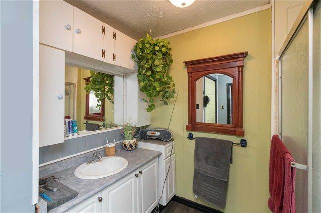 324 French St, House detached with 3 bedrooms, 1 bathrooms and 4 parking in Oshawa ON | Image 11