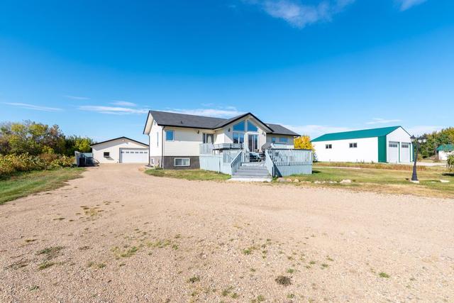 5301 50 Street, House detached with 5 bedrooms, 3 bathrooms and 3 parking in Vermilion River County AB | Image 6