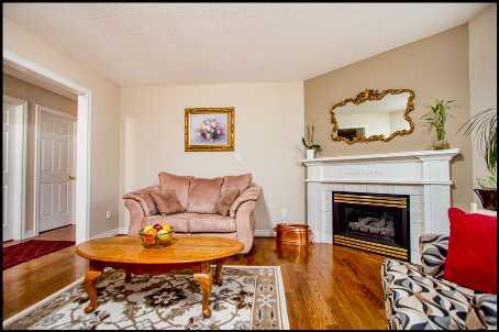 863 Deer Valley Dr, House detached with 2 bedrooms, 2 bathrooms and 2 parking in Oshawa ON | Image 5
