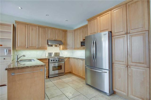 101 Brooklawn Ave, House detached with 4 bedrooms, 4 bathrooms and 4 parking in Toronto ON | Image 6
