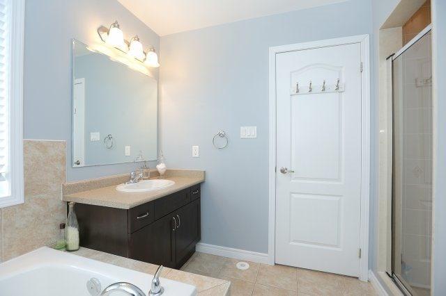 866 Herman Way, House semidetached with 3 bedrooms, 3 bathrooms and 2 parking in Milton ON | Image 14