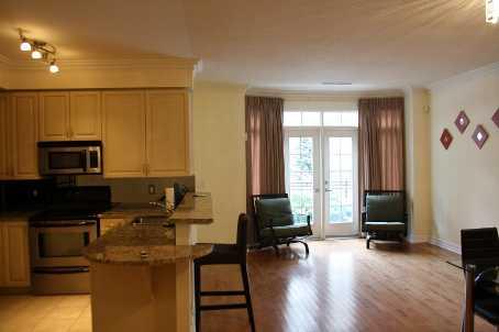 th121 - 17 Barberry Pl, Townhouse with 2 bedrooms, 3 bathrooms and 1 parking in Toronto ON | Image 3