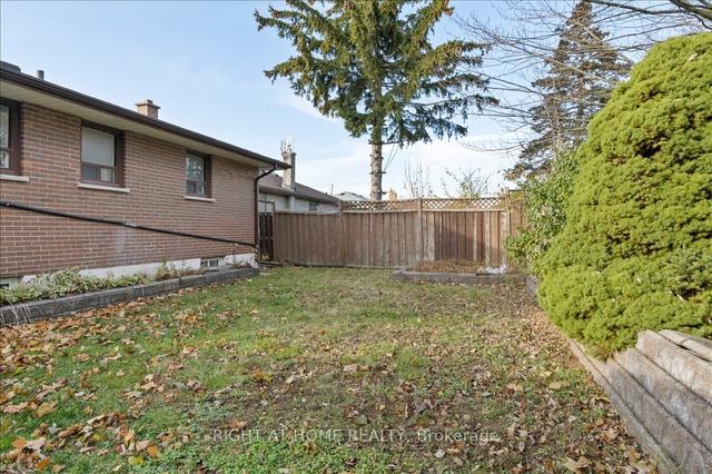 461 Loring St, House detached with 3 bedrooms, 2 bathrooms and 4 parking in Oshawa ON | Image 8