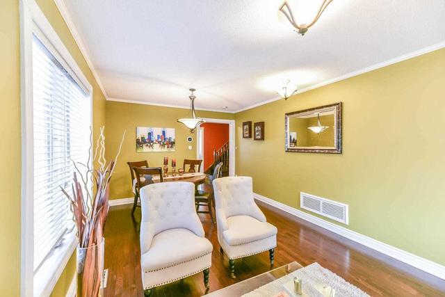 3 Peachill Crt, House semidetached with 4 bedrooms, 3 bathrooms and 3 parking in Brampton ON | Image 35