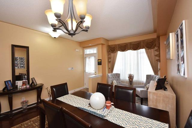 19 Nutwood Way, House attached with 3 bedrooms, 4 bathrooms and 3 parking in Brampton ON | Image 36