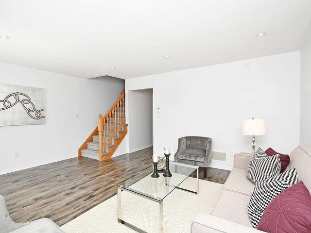 7 Signature Lane, House attached with 3 bedrooms, 3 bathrooms and 3 parking in Brampton ON | Image 28