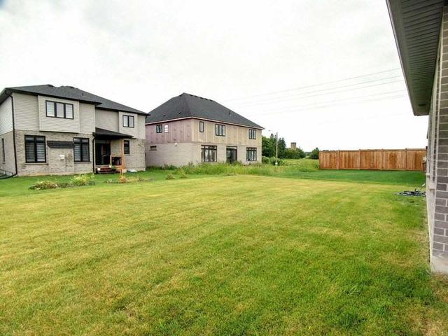 6485 Crown Grant Rd, House detached with 3 bedrooms, 2 bathrooms and 6 parking in London ON | Image 8