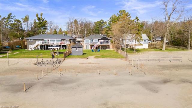 10 Tiny Beaches Beach S, House detached with 5 bedrooms, 1 bathrooms and 4 parking in Tiny ON | Image 41