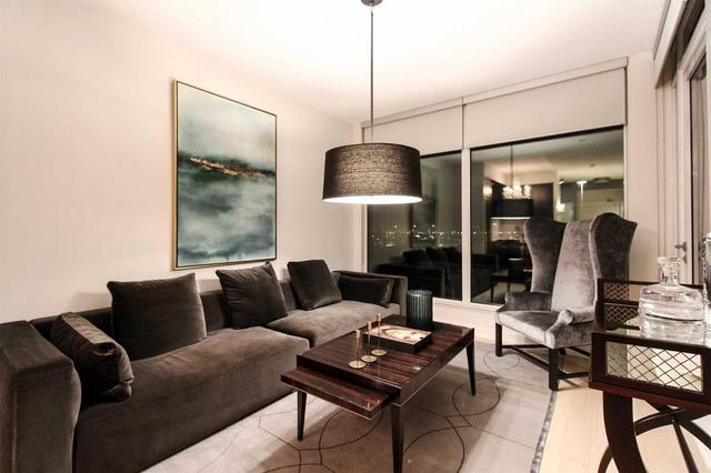 S425 - 455 Front St E, Condo with 1 bedrooms, 2 bathrooms and null parking in Toronto ON | Image 11