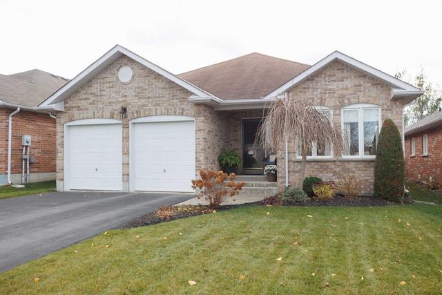 89 Maplewood Ave, House detached with 2 bedrooms, 2 bathrooms and 6 parking in Brock ON | Card Image