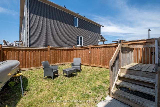 104 Nearco Gate N, House attached with 3 bedrooms, 3 bathrooms and 5 parking in Oshawa ON | Image 19