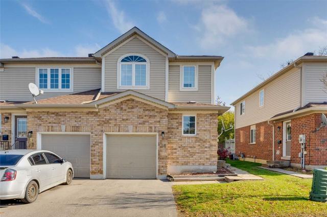34 - 430 Mapleview Dr E, Townhouse with 3 bedrooms, 2 bathrooms and 2 parking in Barrie ON | Card Image