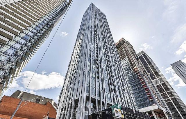 2907 - 1 Yorkville Ave, Condo with 1 bedrooms, 1 bathrooms and 0 parking in Toronto ON | Image 1