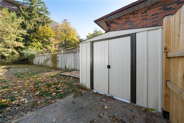 147 Dundas Street, House detached with 4 bedrooms, 1 bathrooms and 3 parking in Brantford ON | Image 24