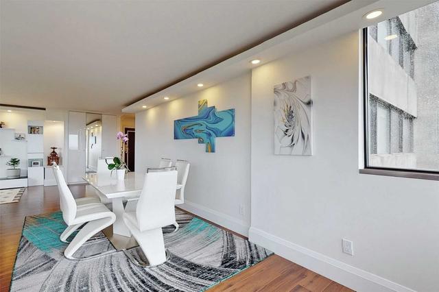 2406 - 133 Torresdale Ave, Condo with 3 bedrooms, 2 bathrooms and 2 parking in Toronto ON | Image 8