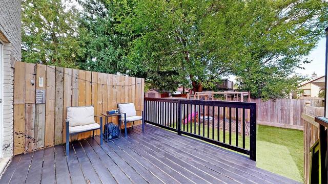 180 Holborne Ave, House detached with 3 bedrooms, 4 bathrooms and 3 parking in Toronto ON | Image 19