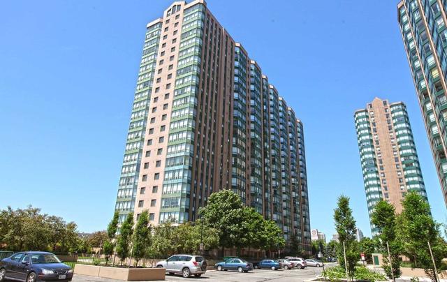 1014 - 155 Hillcrest Ave, Condo with 2 bedrooms, 1 bathrooms and 1 parking in Mississauga ON | Image 1