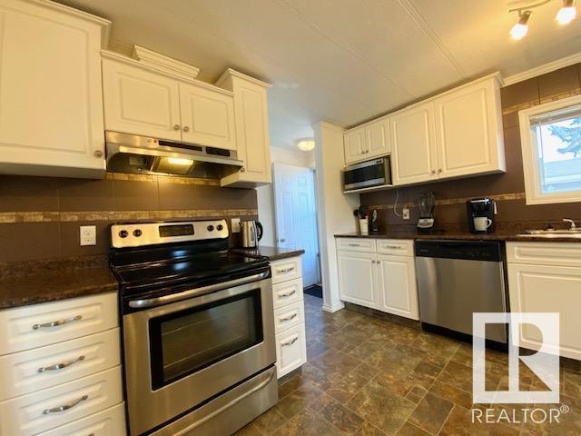 124 Cameron Cr, House detached with 3 bedrooms, 2 bathrooms and null parking in Wetaskiwin AB | Image 4