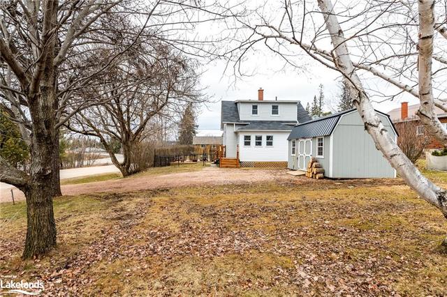 162 Daniel Street, House detached with 2 bedrooms, 2 bathrooms and 4 parking in Powassan ON | Image 45