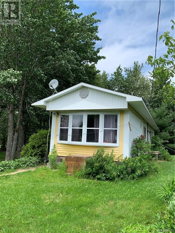119 Queens Ridge Road, House detached with 2 bedrooms, 1 bathrooms and null parking in Petersville NB | Image 18