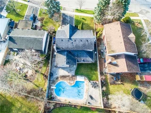 855 Silver Birch Tr, House detached with 4 bedrooms, 4 bathrooms and 4 parking in Mississauga ON | Image 2