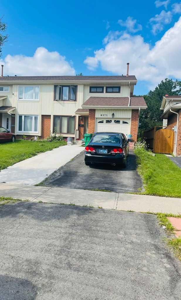 6373 Atherly Cres, House semidetached with 3 bedrooms, 3 bathrooms and 3 parking in Mississauga ON | Image 3
