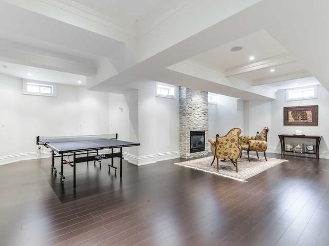 102 Pemberton Rd, House detached with 4 bedrooms, 6 bathrooms and 9 parking in Richmond Hill ON | Image 16