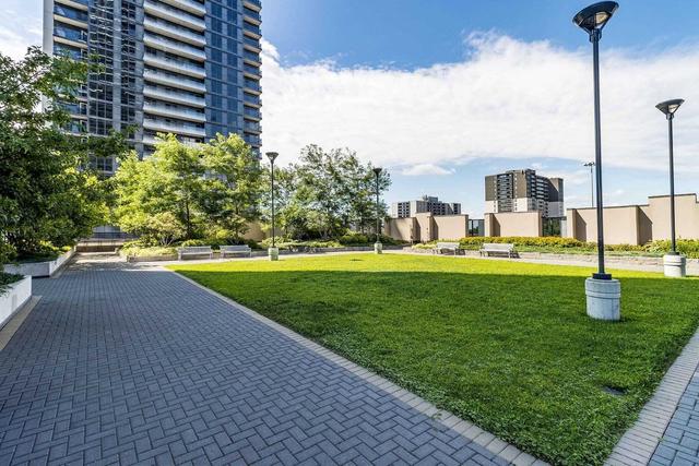 811 - 9 Valhalla Inn Rd, Condo with 2 bedrooms, 1 bathrooms and 1 parking in Toronto ON | Image 24