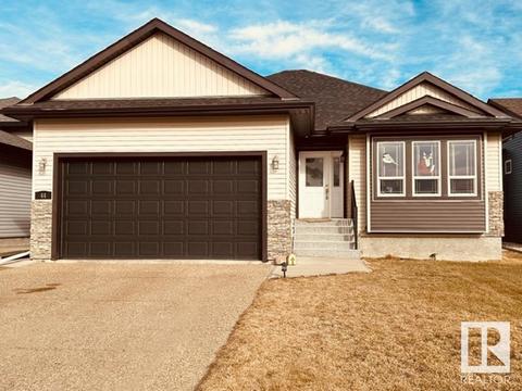 44 Beaverhill View Cr, House detached with 3 bedrooms, 2 bathrooms and 4 parking in Tofield AB | Card Image